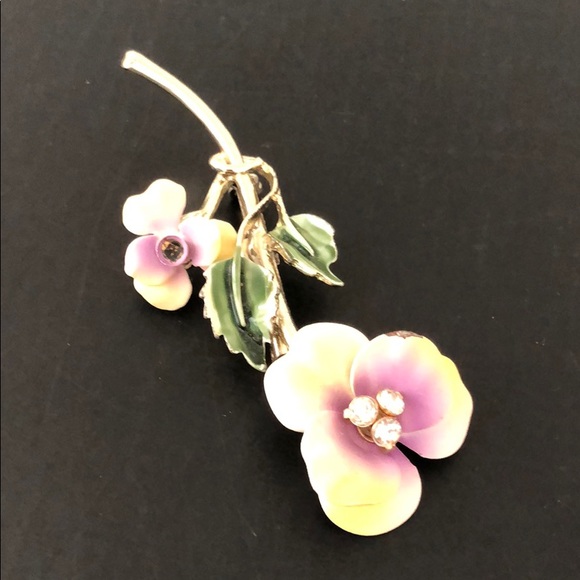 VINTAGE YELLOW & LILAC W/GREEN LEAF BROACH - Picture 8 of 9